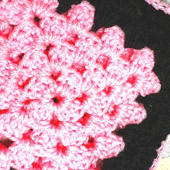Handmade Pot Holders Pink Black Crocheted NWT - Picture 2 of 2